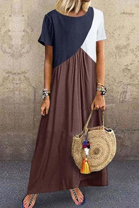 Dámské maxi šaty s nepravidelným krátkým rukávem v geometrickém barevném kontrastu